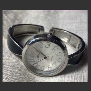 ✨Vintage Silver Watch✨
